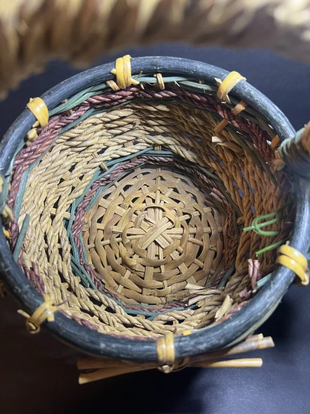 Rustic Farmhouse Style Multicolor Decorative Woven Wicker Basket w/ Handle 11.5